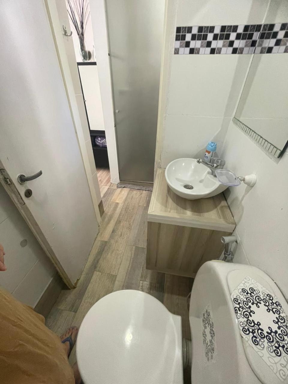Ezeiza 1 Nuestro Lugar A 15 Minutos Del Aeropuerto Tranfer Opcional Desde Y Al Aeropuerto De Ezeiza Las 24 Horas Pet Friendly Eksteriør bilde