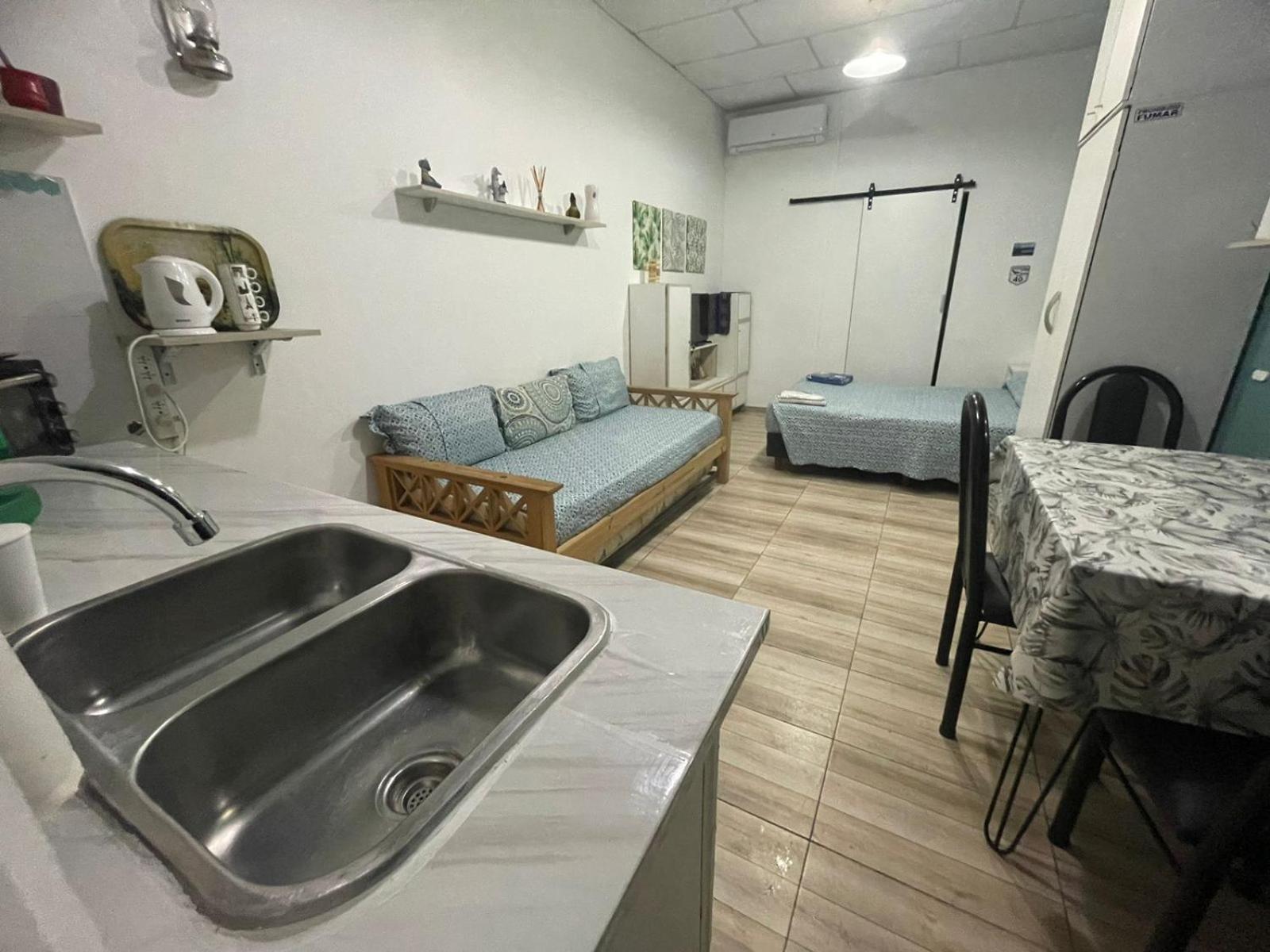 Ezeiza 1 Nuestro Lugar A 15 Minutos Del Aeropuerto Tranfer Opcional Desde Y Al Aeropuerto De Ezeiza Las 24 Horas Pet Friendly Eksteriør bilde